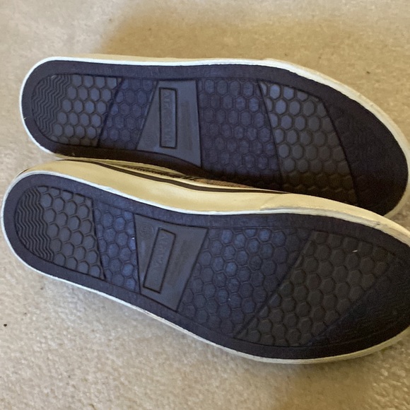 NWOT Airwalk Slip On Sneakers - Picture 4 of 4